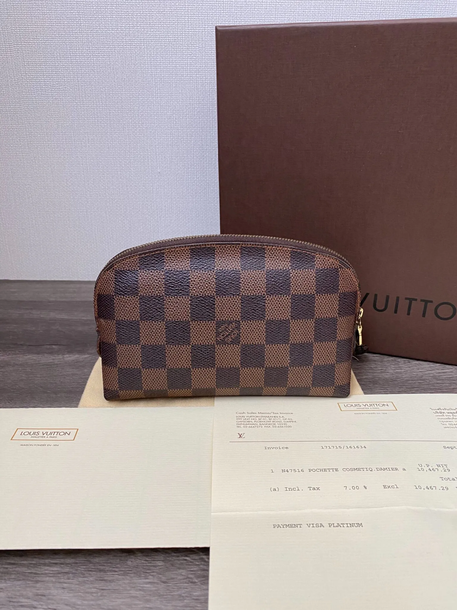 LV Cosmetic Damier Ebene - Image 3