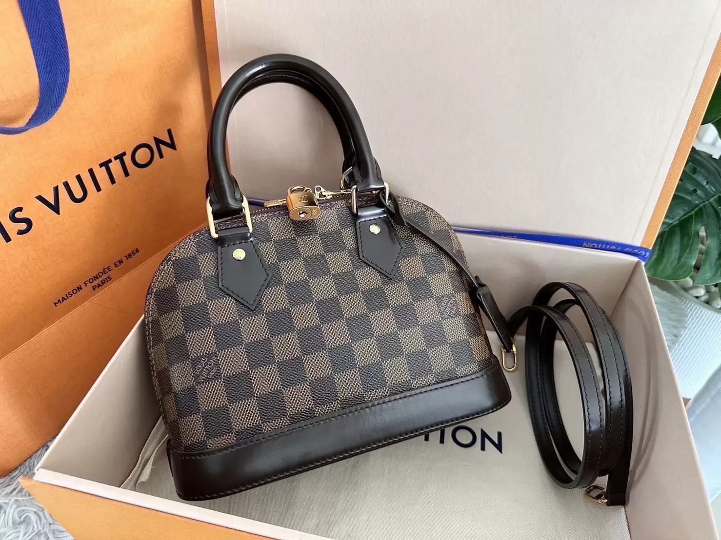 LV Alma Damier Ebene - Image 5