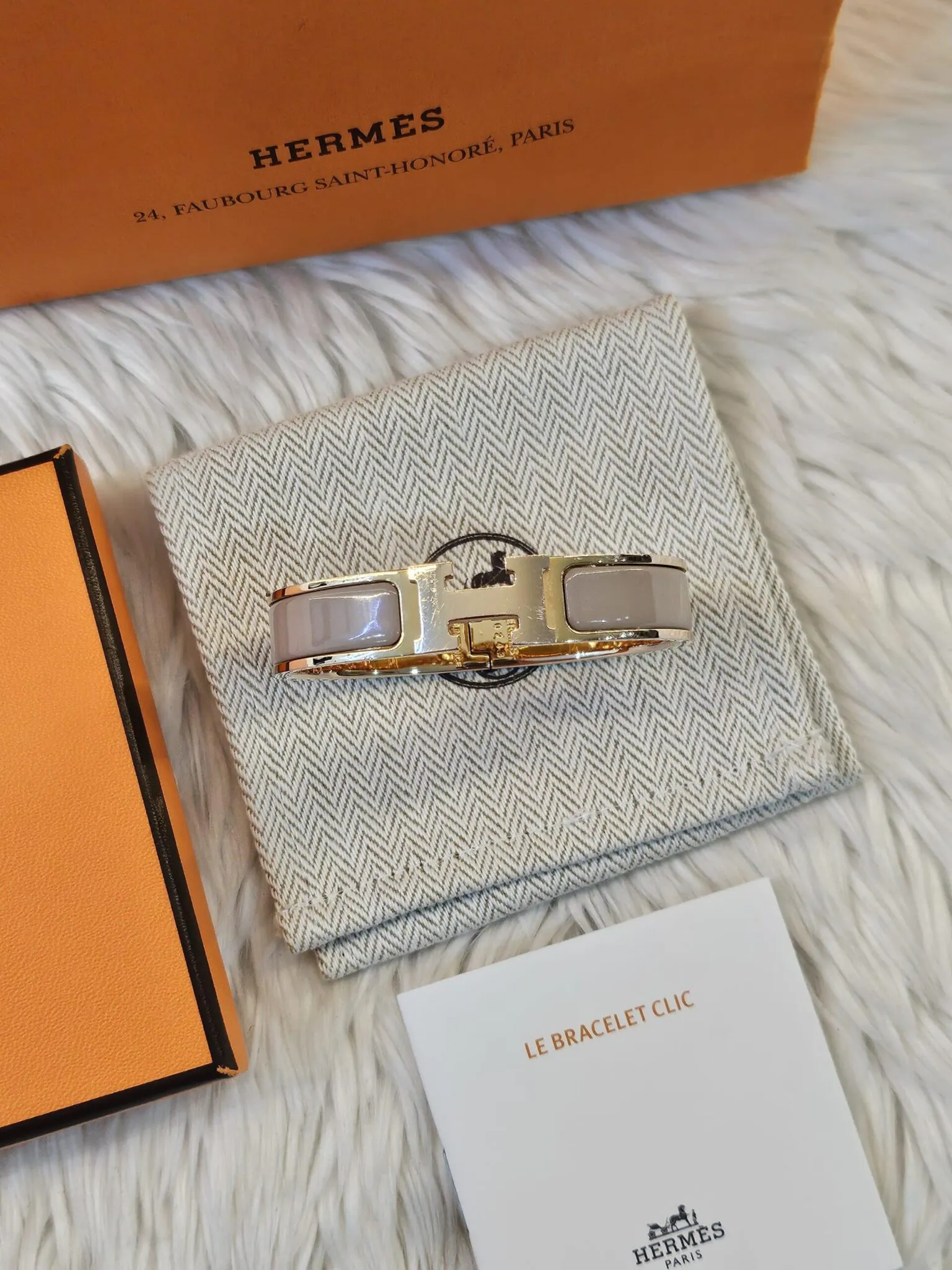 Hermes Clic H Bracelet - Image 14