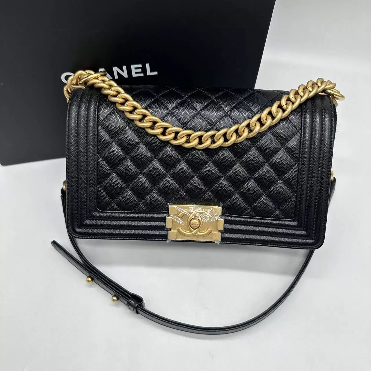 Chanel Boy - Image 2