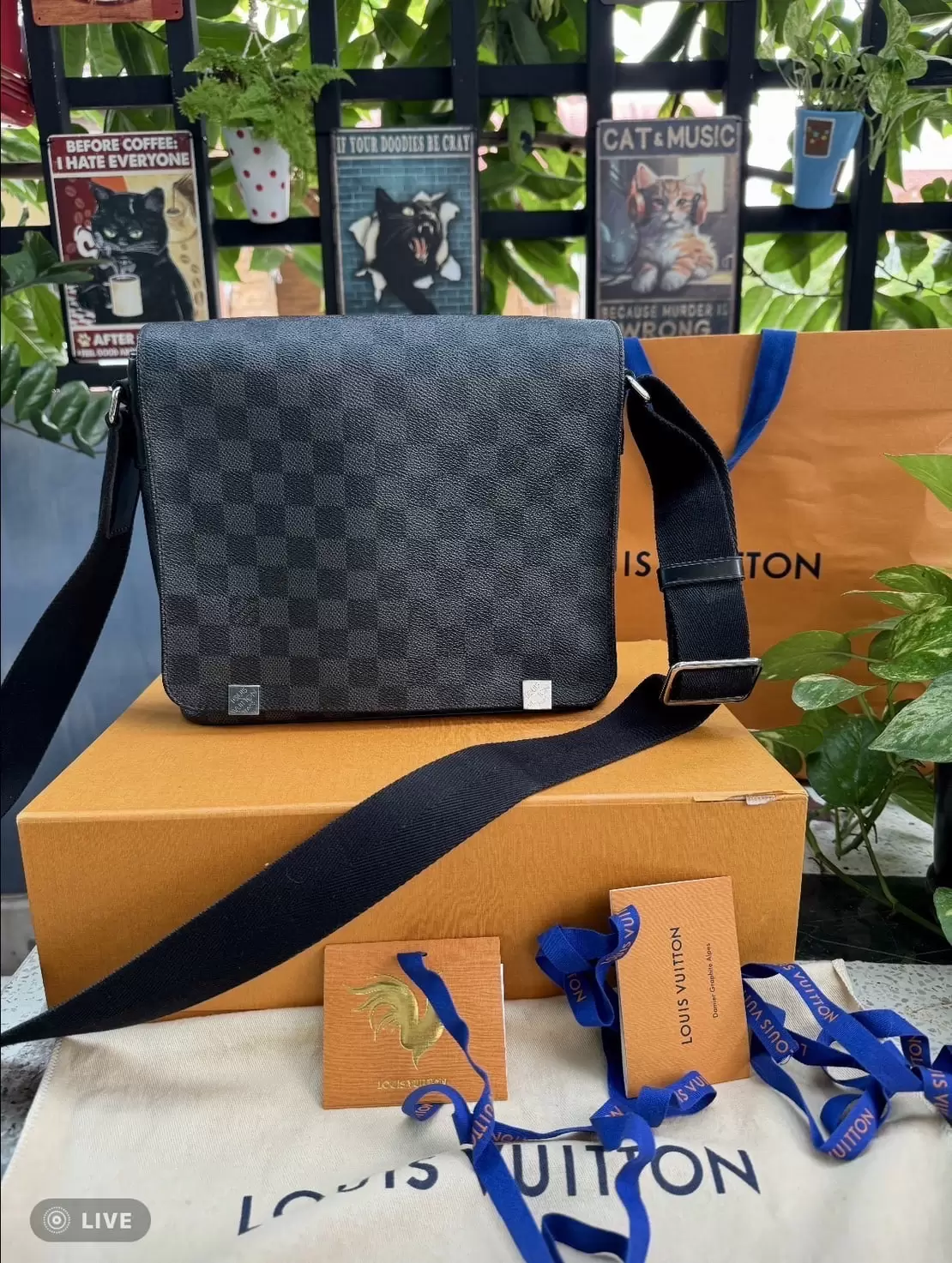 LV District Damier Graphite - Image 6